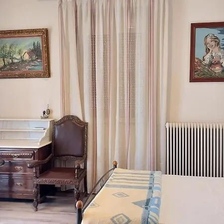 Christina Guest house *