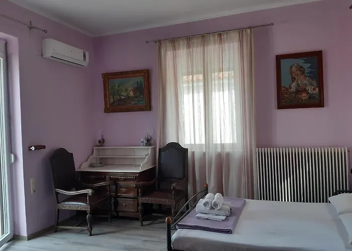 Christina ゲストハウス 3*